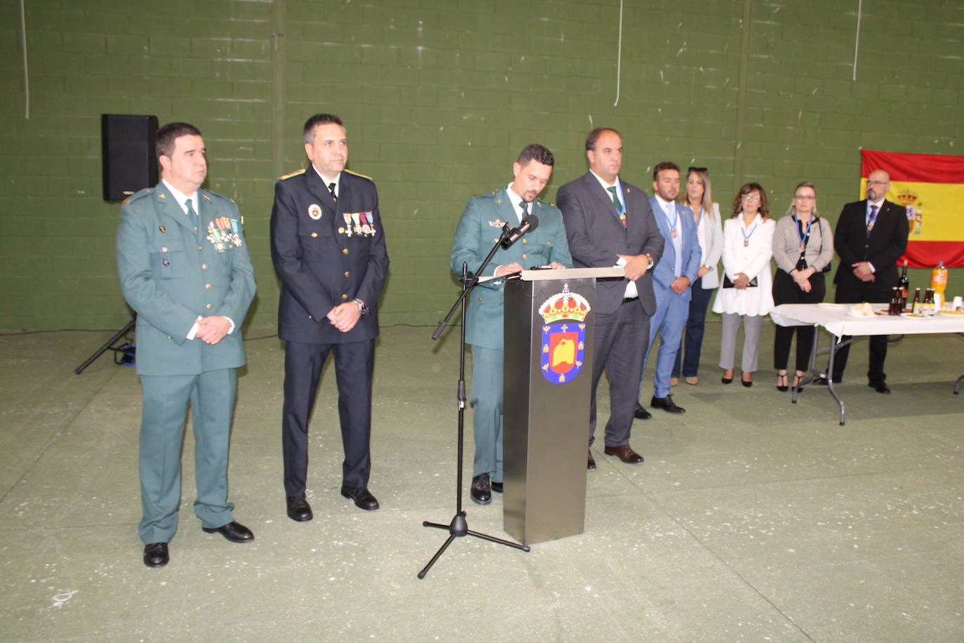 Guijuelo arropa a su Guardia Civil