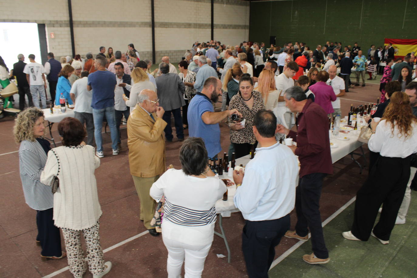 Guijuelo arropa a su Guardia Civil