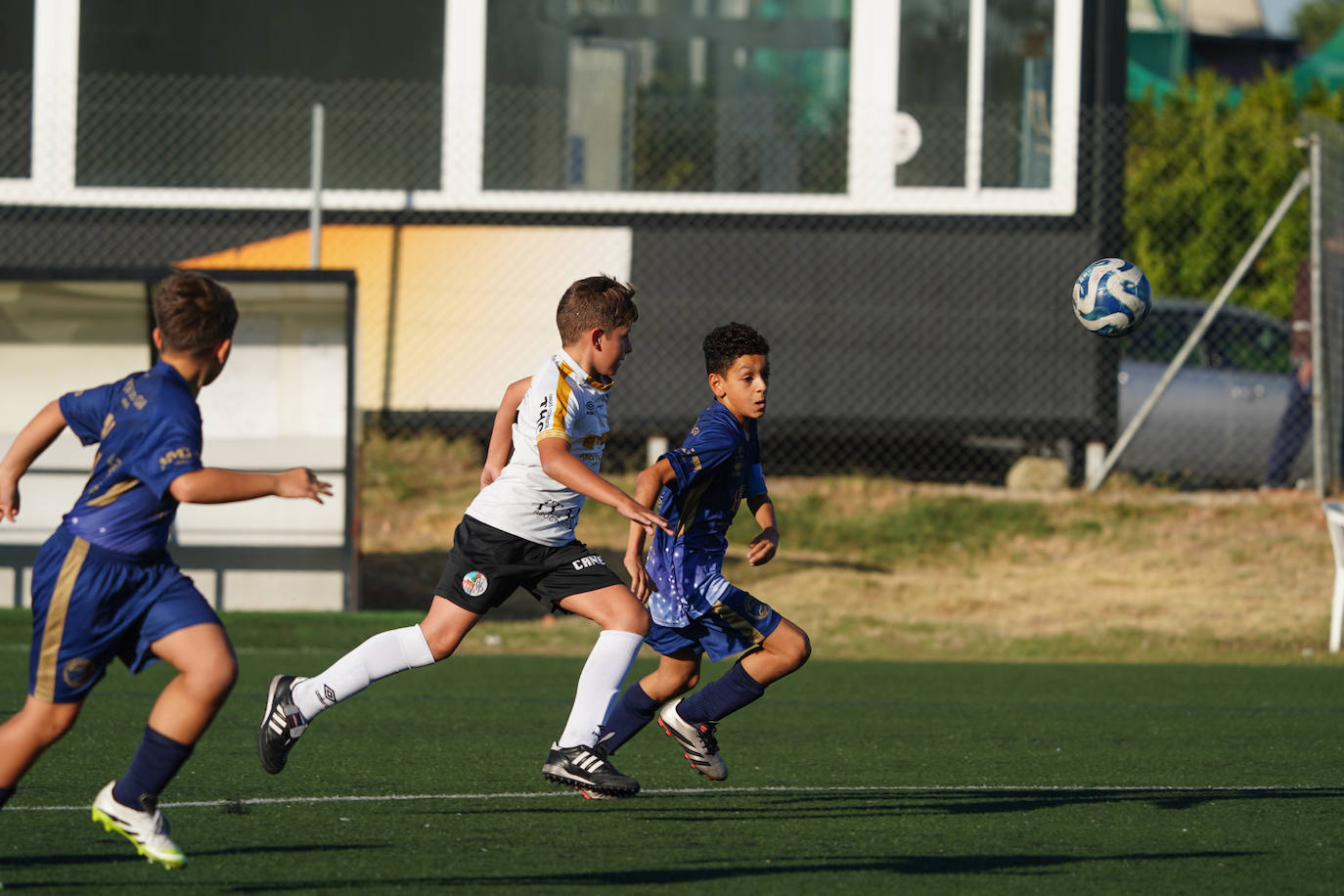 La jornada del fútbol base salmantino, en imágenes