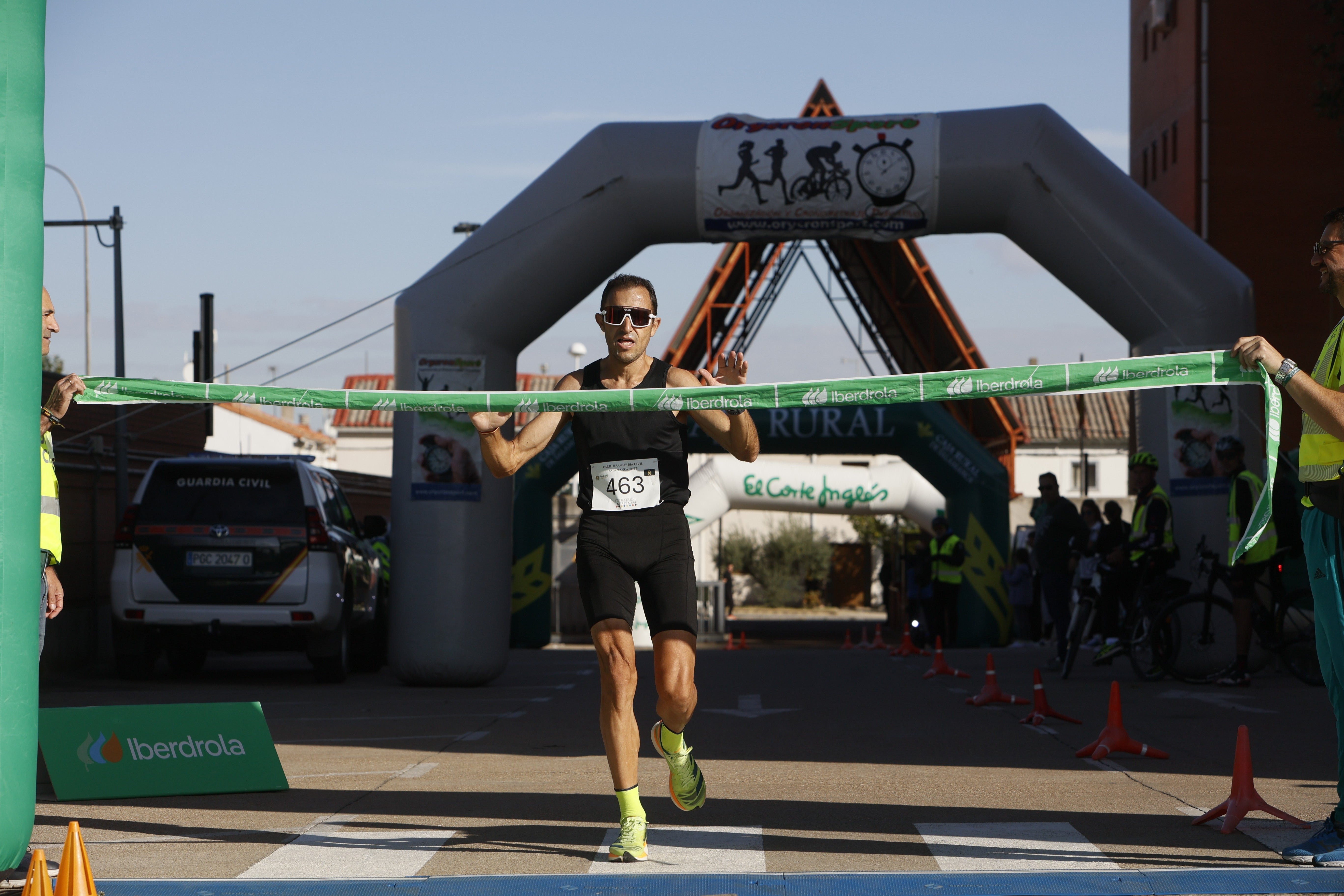 La Guardia Civil impulsa una marea solidaria