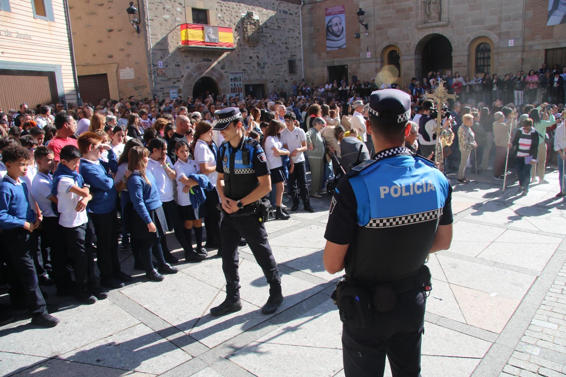 Alba estalla en fiestas en honor a la Santa Andariega