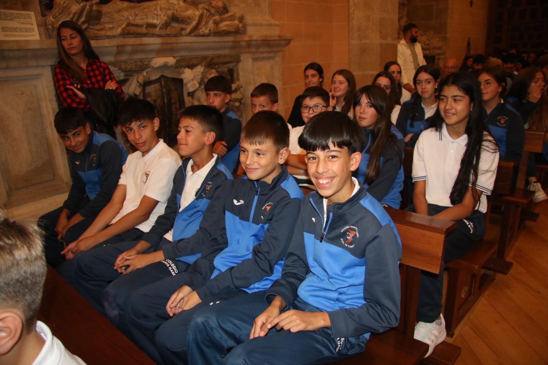 Alba estalla en fiestas en honor a la Santa Andariega