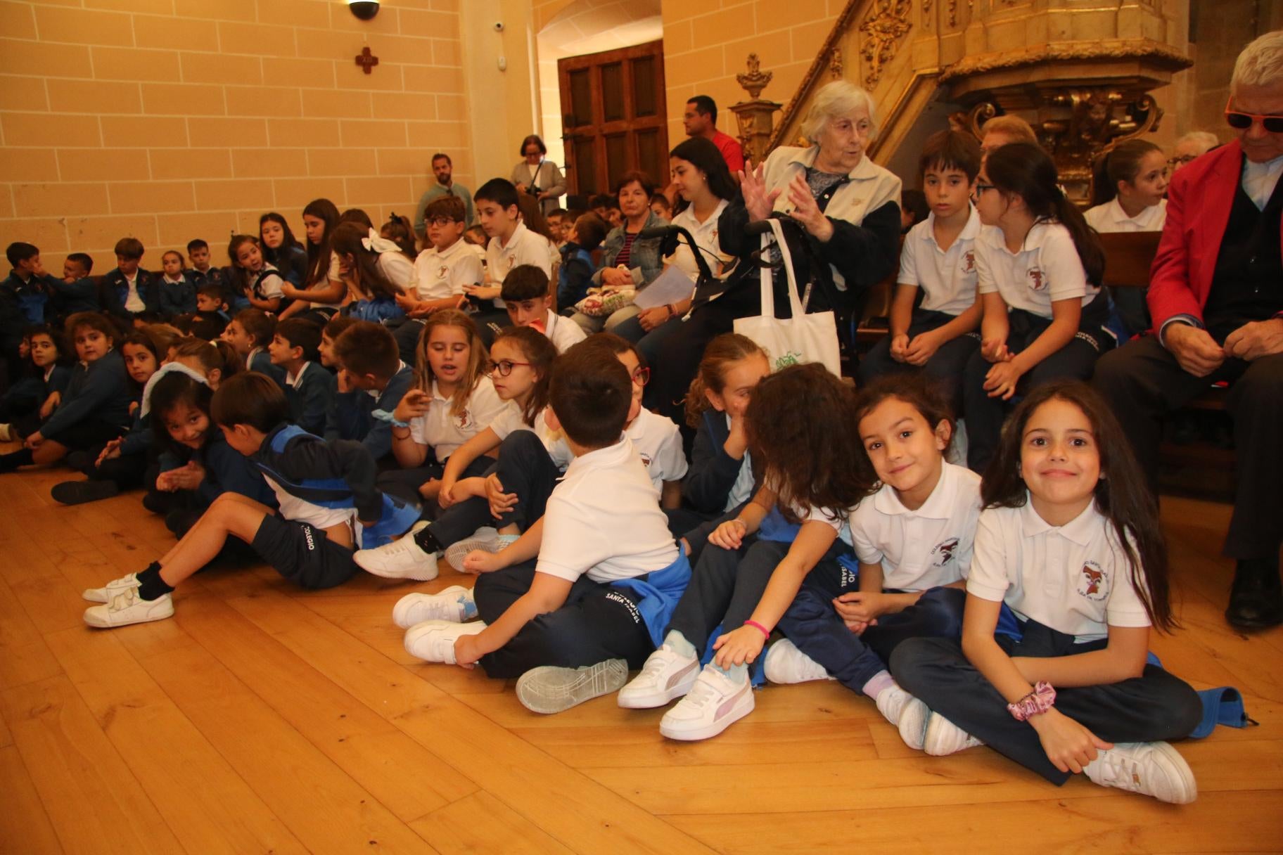 Alba estalla en fiestas en honor a la Santa Andariega