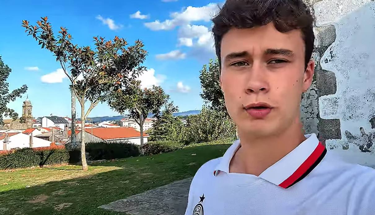 Jorge Rey durante la publicación de su último vídeo.