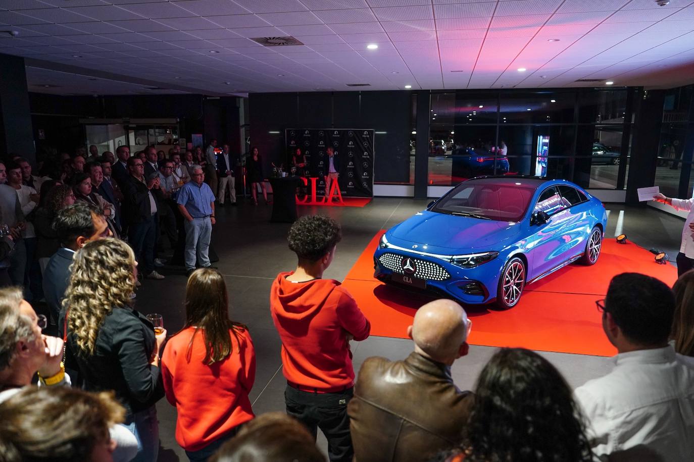 Adarsa presenta el nuevo CLA 250 Plus, su nuevo modelo 100% eléctrico