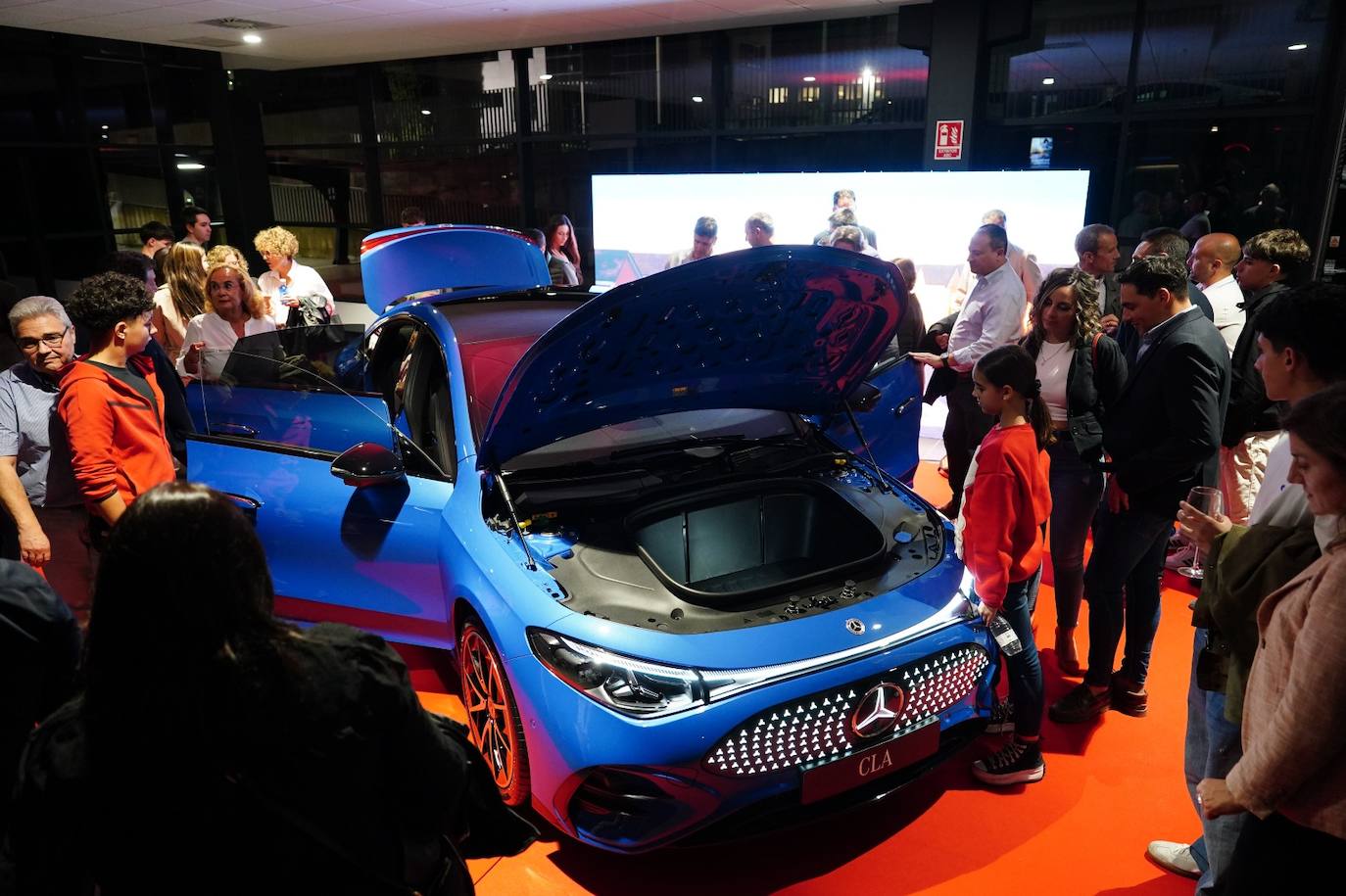Adarsa presenta el nuevo CLA 250 Plus, su nuevo modelo 100% eléctrico