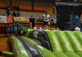 Humor amarillo en la plaza de toros de Alba de Tormes