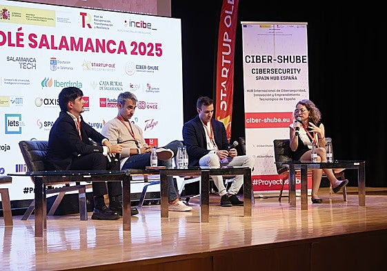 Una de las mesas redondas celebradas este viernes en el XII encuentro de innovación.