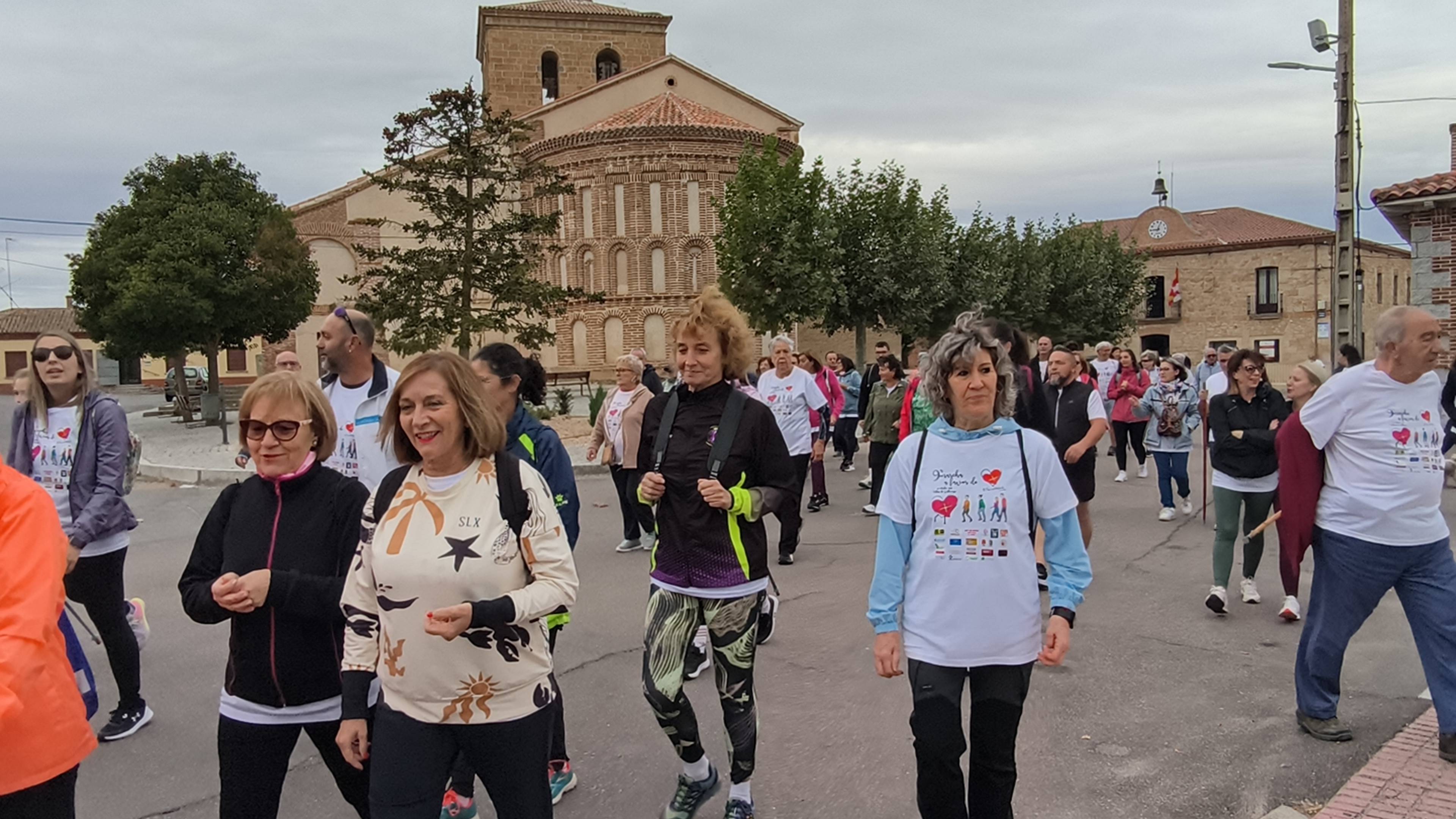 Pasos solidarios a favor del PacienteXperto desde Villar de Gallimazo