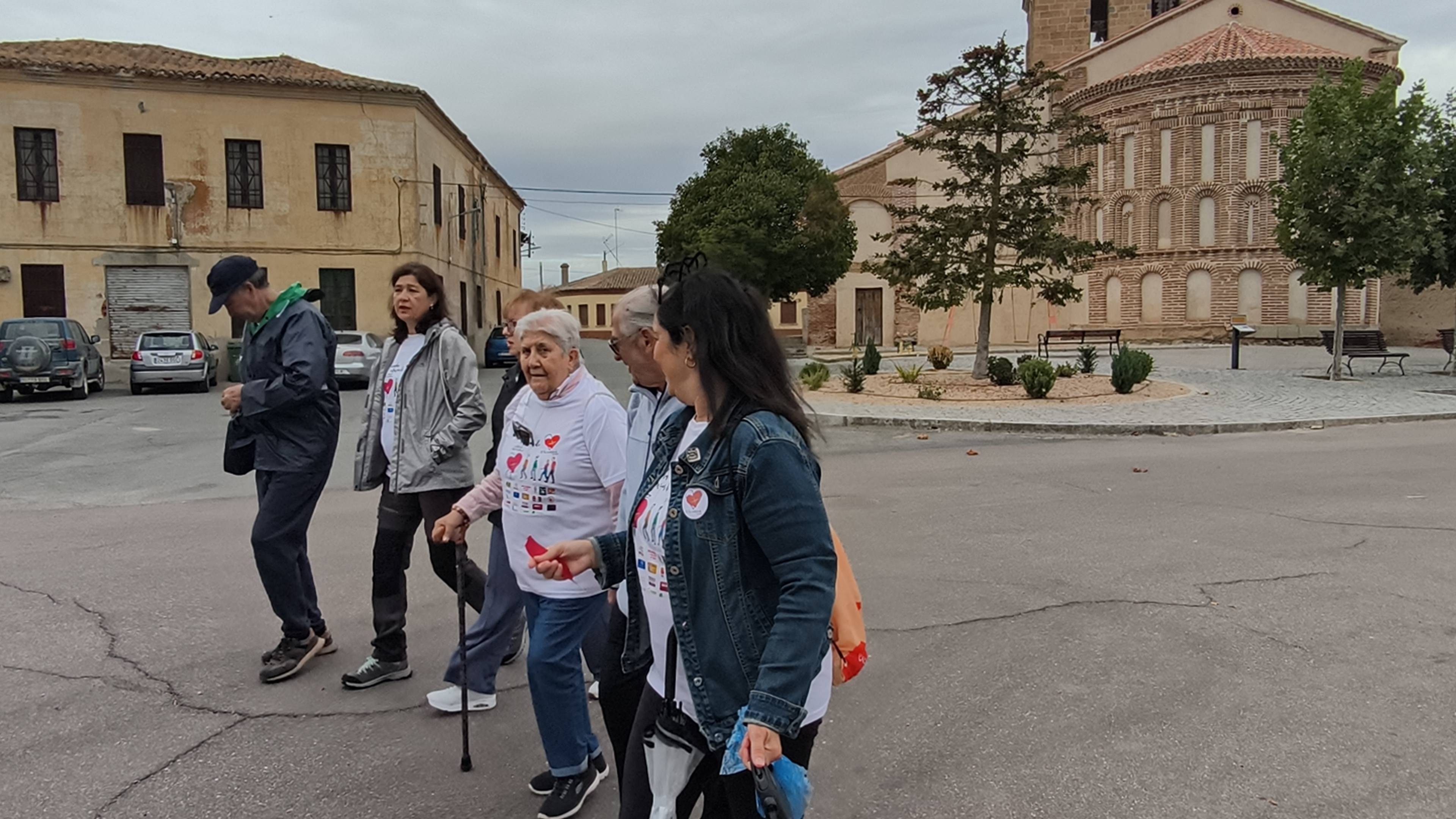Pasos solidarios a favor del PacienteXperto desde Villar de Gallimazo