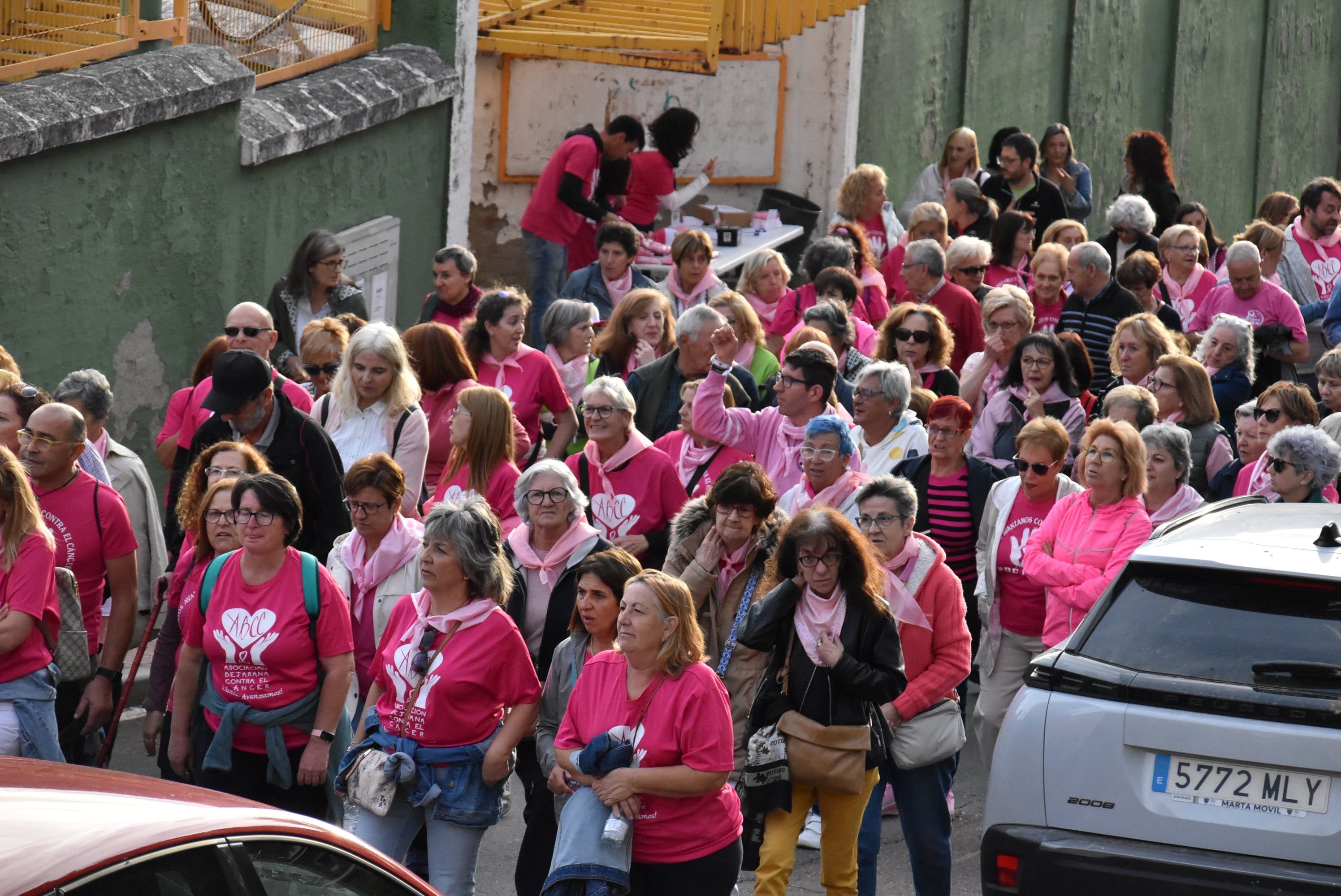 Béjar se tiñe de rosa en apoyo a la lucha contra el cáncer de mama