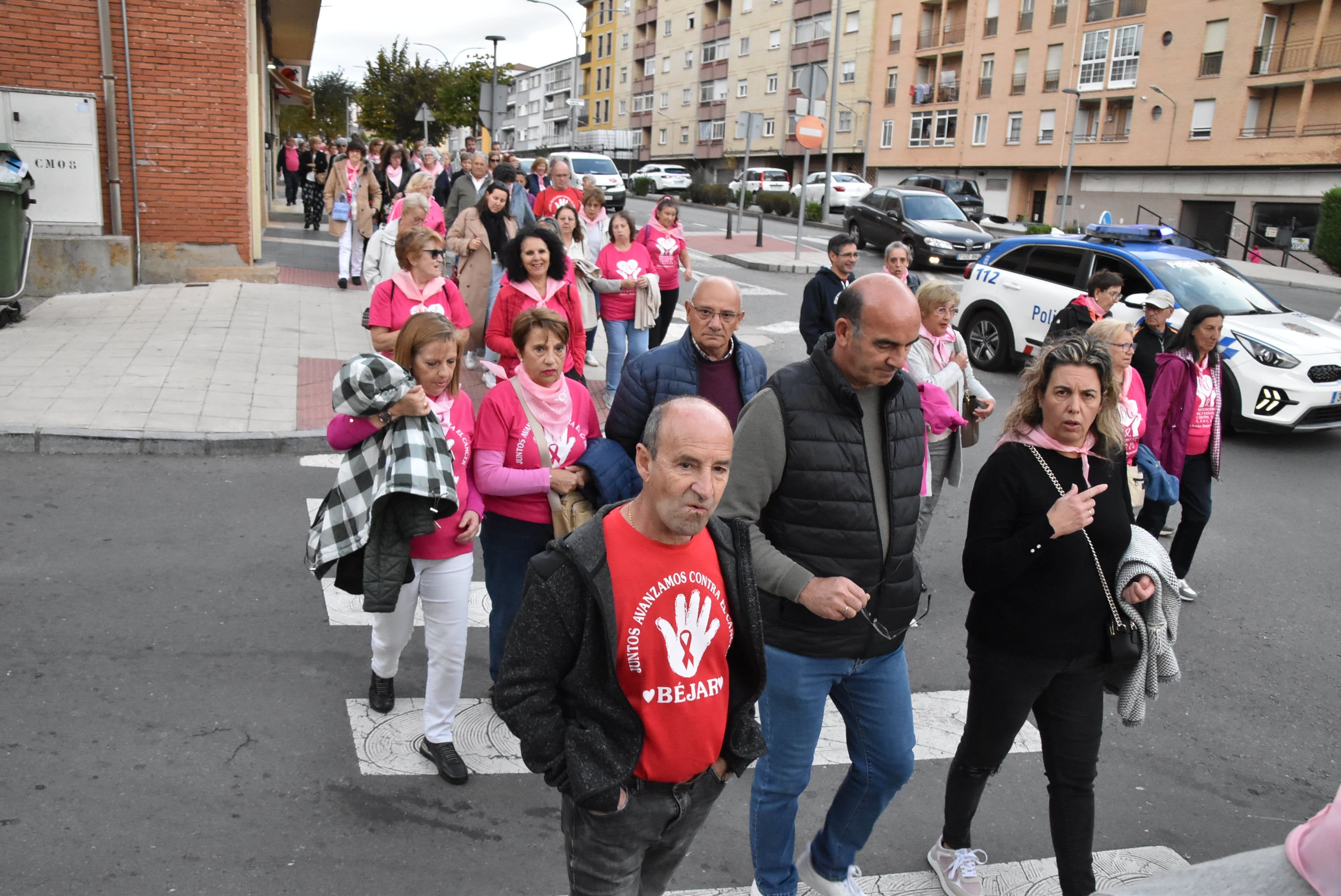 Béjar se tiñe de rosa en apoyo a la lucha contra el cáncer de mama