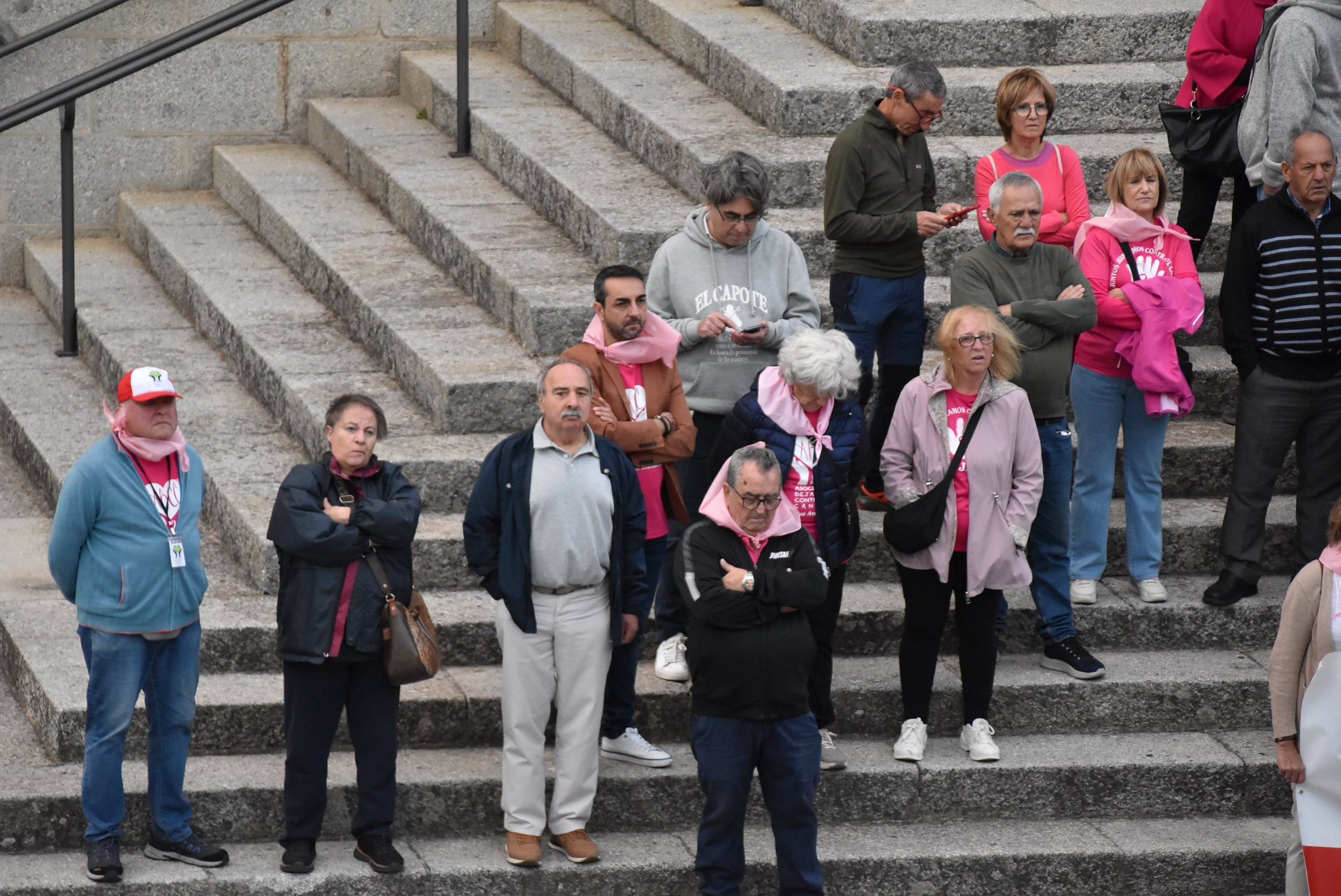 Béjar se tiñe de rosa en apoyo a la lucha contra el cáncer de mama