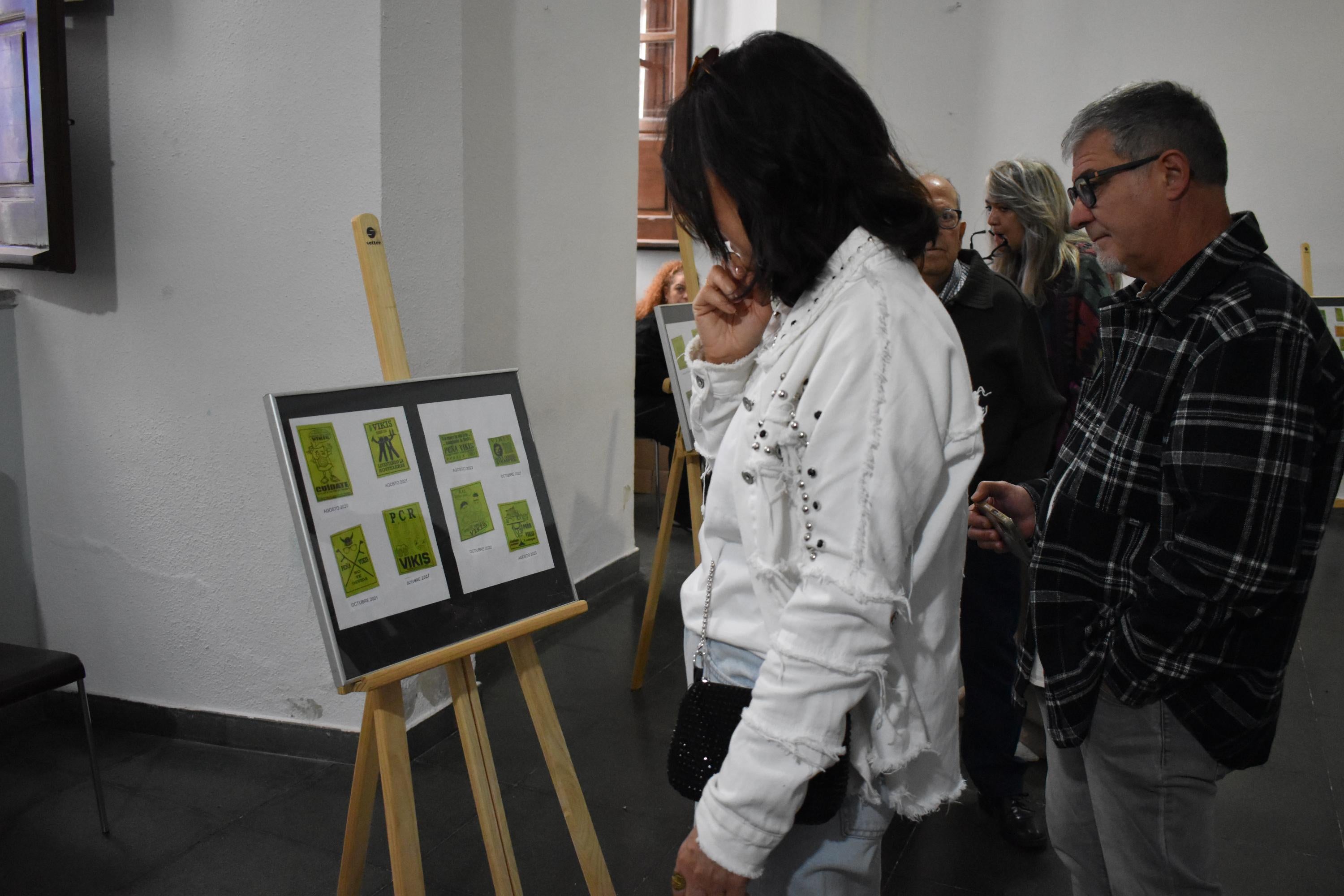 La charanga y los cabezudos alegran las calles de Alba de Tormes