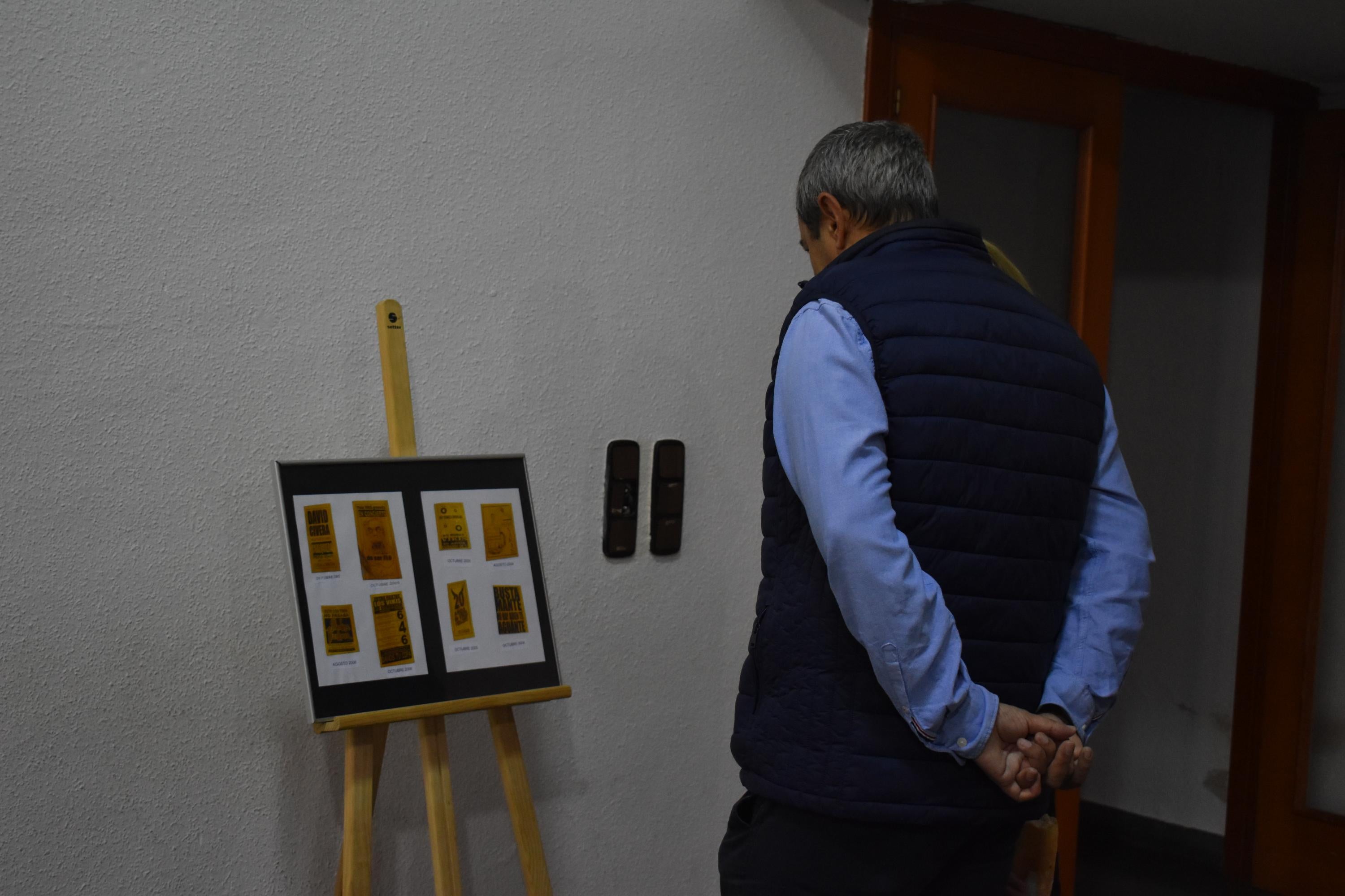 La charanga y los cabezudos alegran las calles de Alba de Tormes