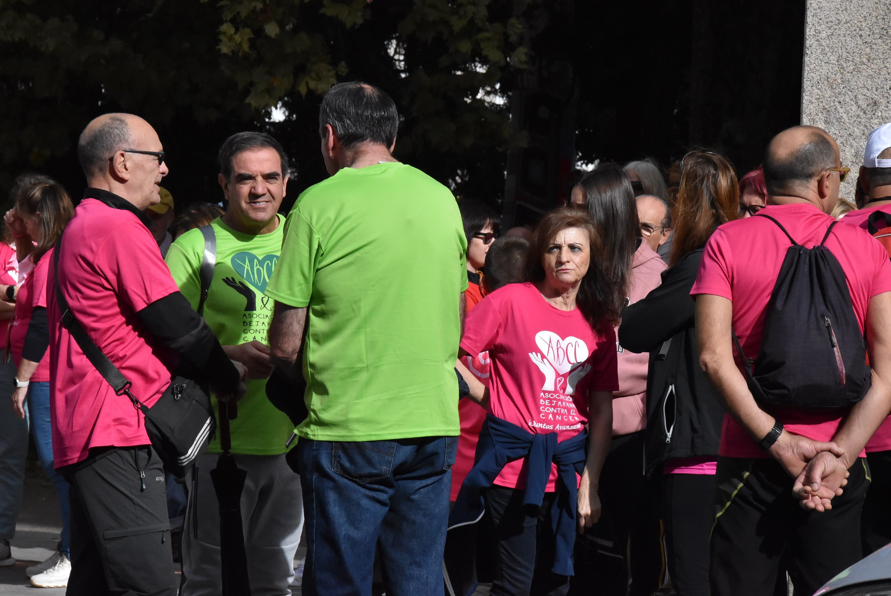 Béjar se tiñe de rosa en apoyo a la lucha contra el cáncer de mama