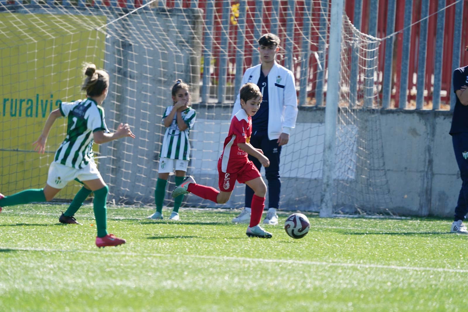 Las mejores imágenes de la jornada 4 de futbol base