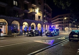 Imagen de la intervención que la Policía Nacional ha acometido en la madrugada de este domingo en la Gran Vía.