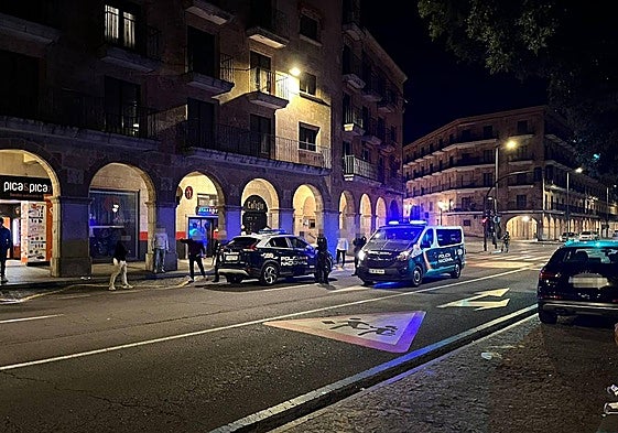 Imagen de la intervención que la Policía Nacional ha acometido en la madrugada de este domingo en la Gran Vía.