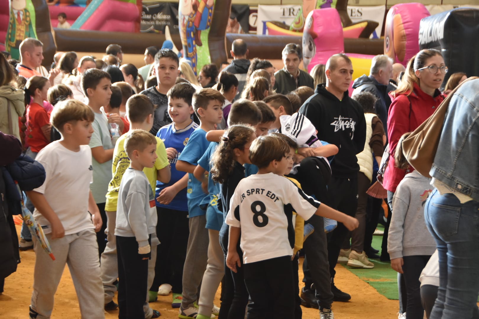 Los niños &#039;toman&#039; Alba de Tormes
