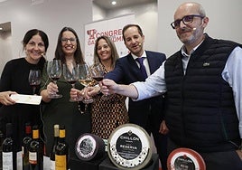 Pilar Fernández, Judith Fernández, Eva Gamazo, David Monaguillo y Gustavo Chillón.