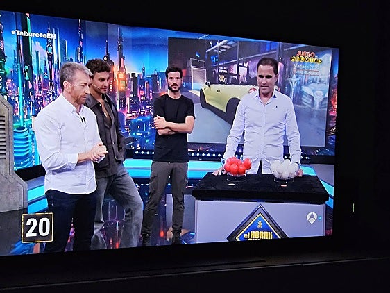 Juanjo a la derecha de la imagen.