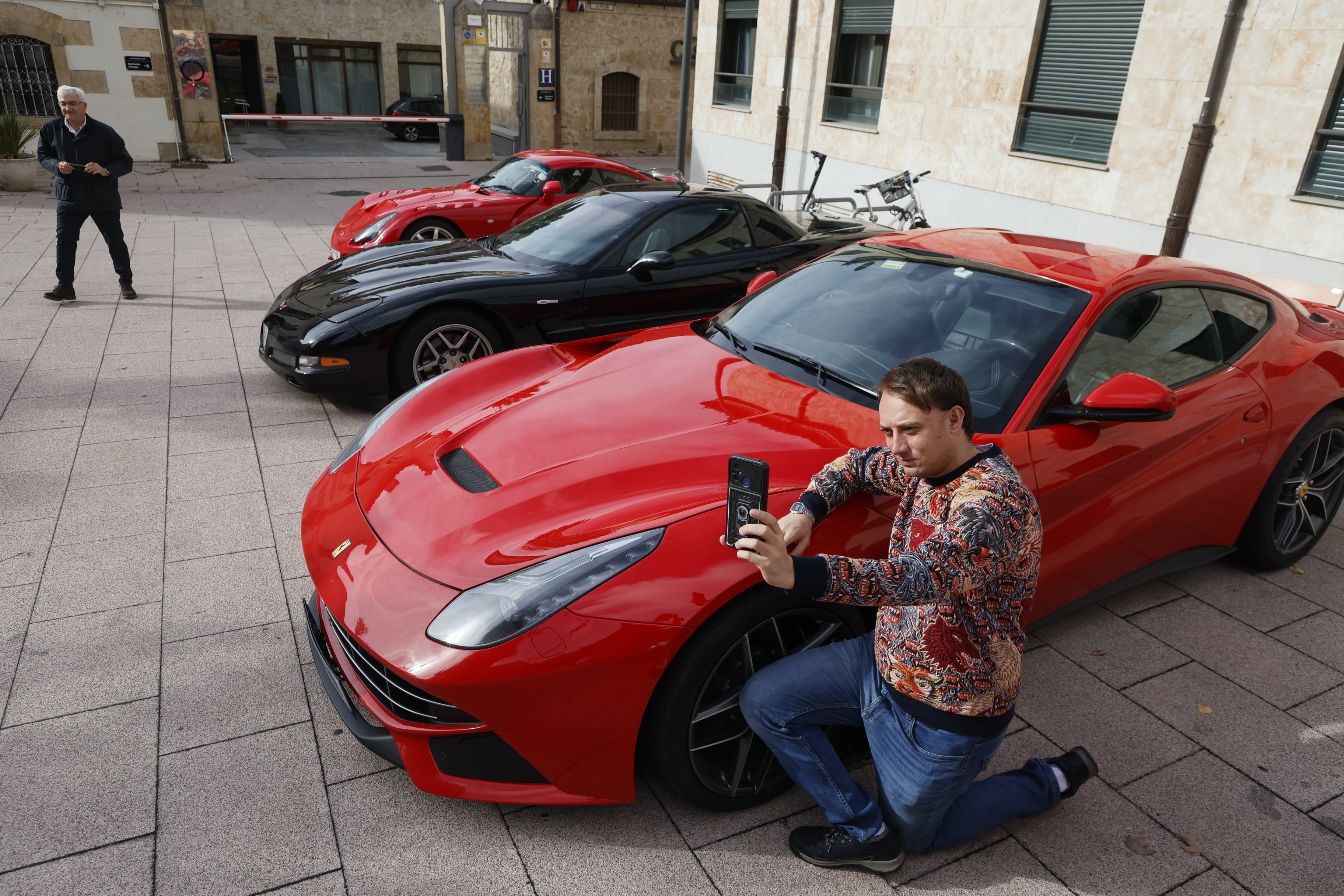 Los Ferrari y Aston Martin &#039;toman&#039; Salamanca