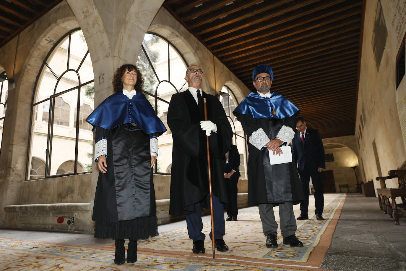 Así ha sido la reivindicativa investidura como honoris causa de Charpentier en el Paraninfo