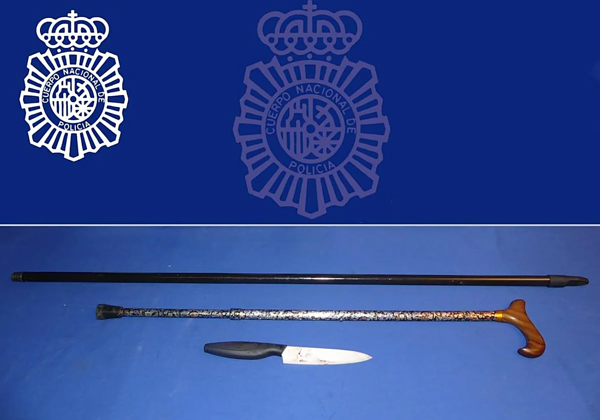 El cuchillo, bastón y palo que se utilizaron como armas.