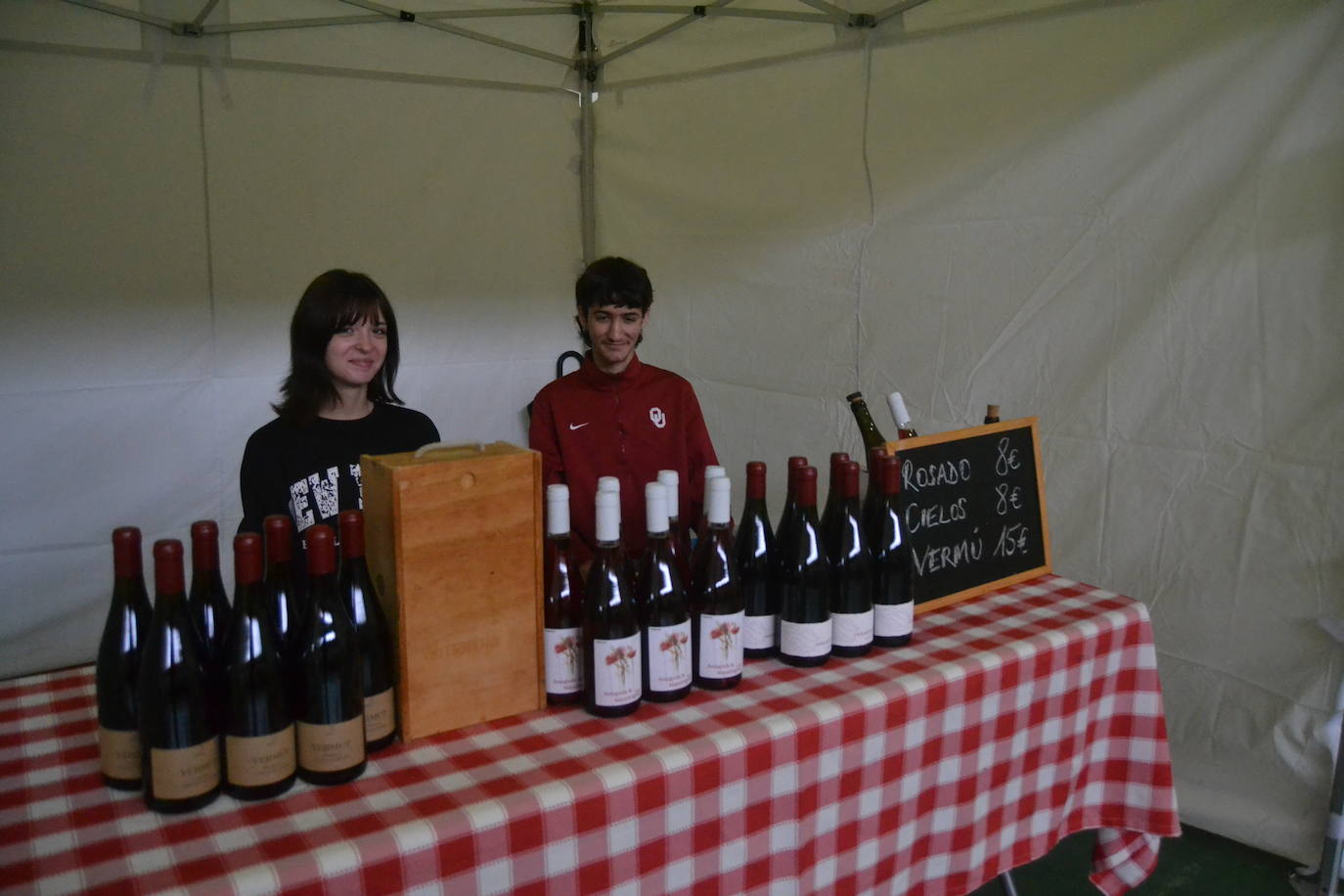 Aldeadávila celebra su feria del vino