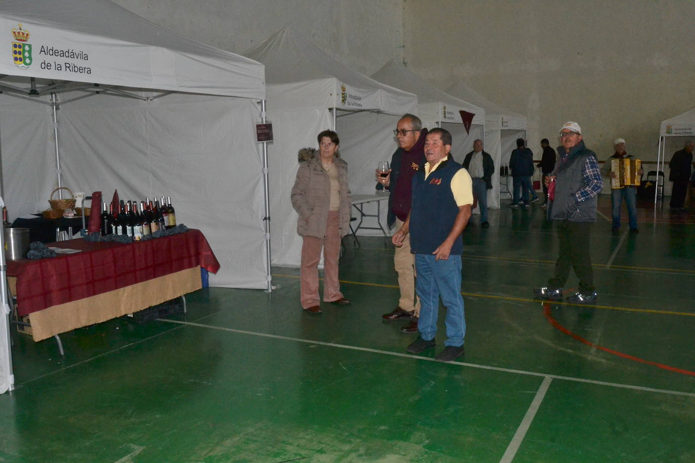 Aldeadávila cierra una exitosa feria en torno al vino