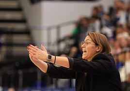 Anna Montañana, durante el partido contra el IDK.