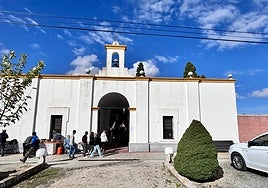 Entrada al cementerio de Peñaranda.