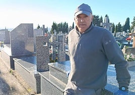 José Antonio Herrero Sagrado, ganadero y enterrador del cementerio San Carlos Borromeo de Salamanca.