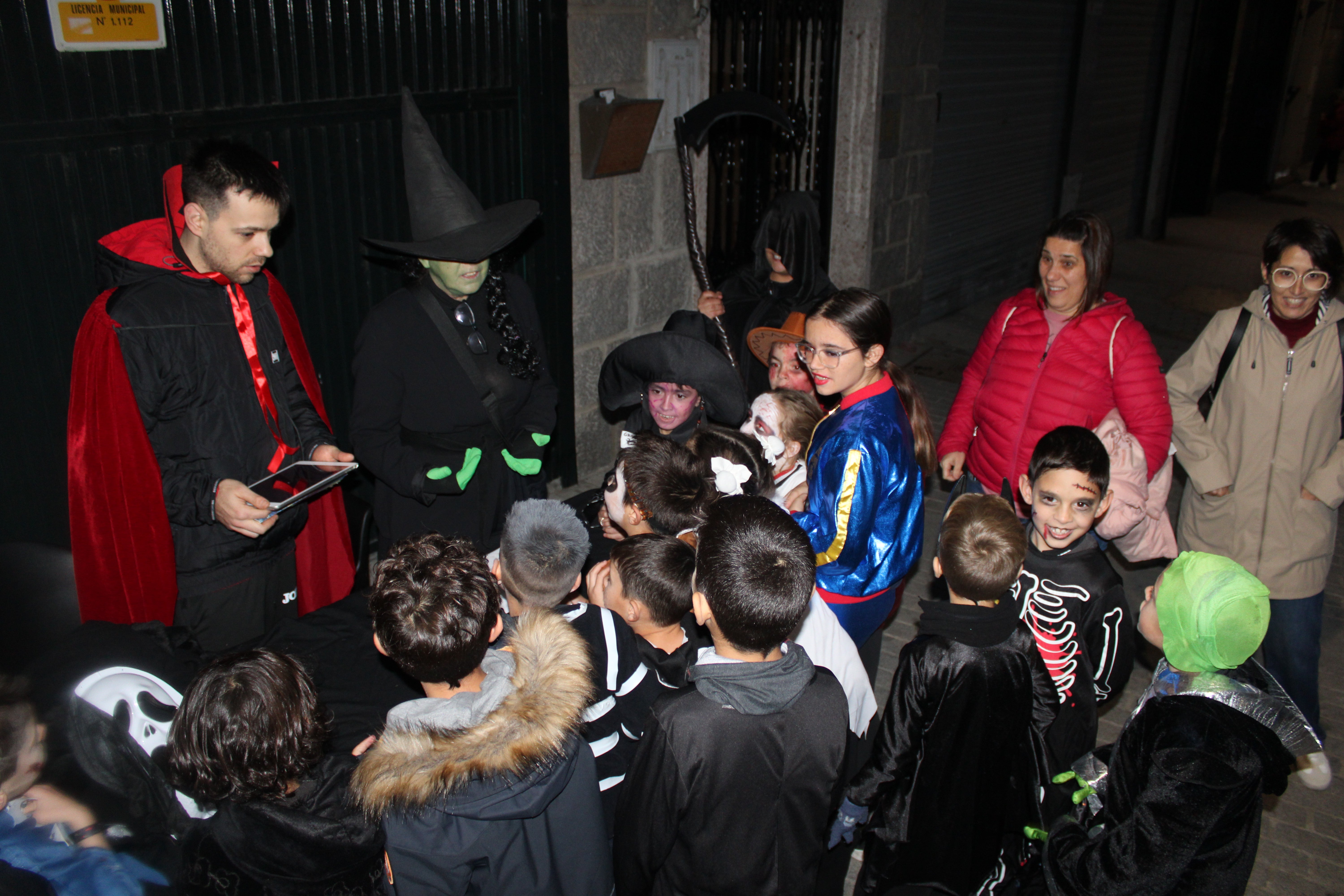 Éxito de la programación de Halloween, que se cambia al pabellón Sierra de Béjar por mal tiempo