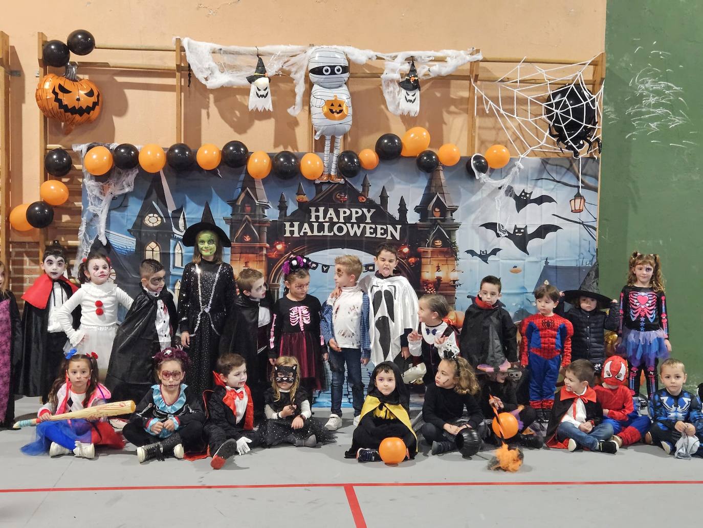 Lumbrales celebra una tarde de Halloween