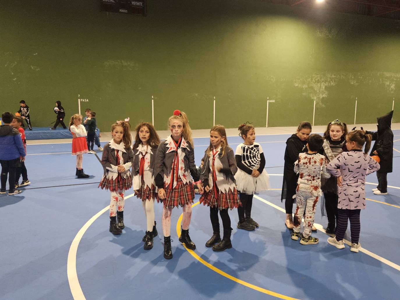 Lumbrales celebra una tarde de Halloween