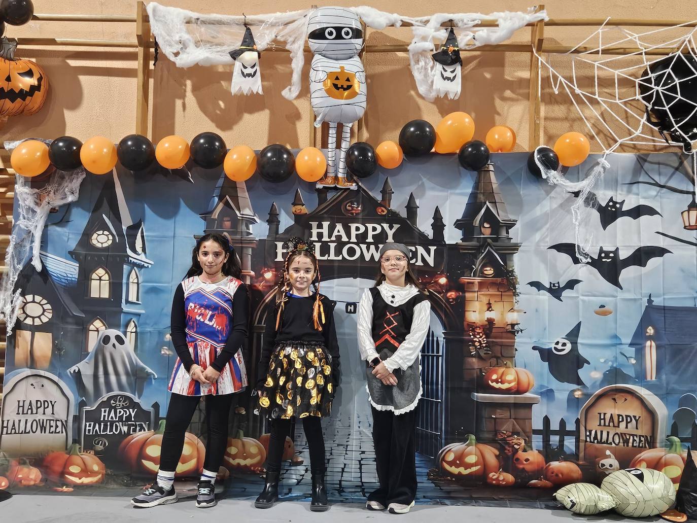 Lumbrales celebra una tarde de Halloween