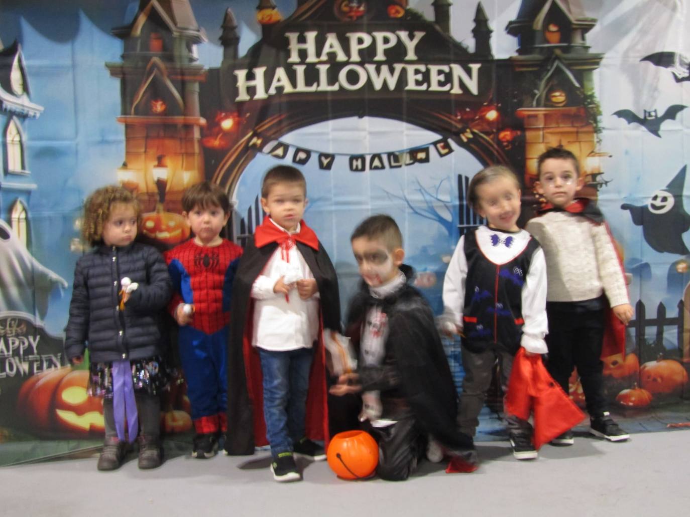 Lumbrales celebra una tarde de Halloween