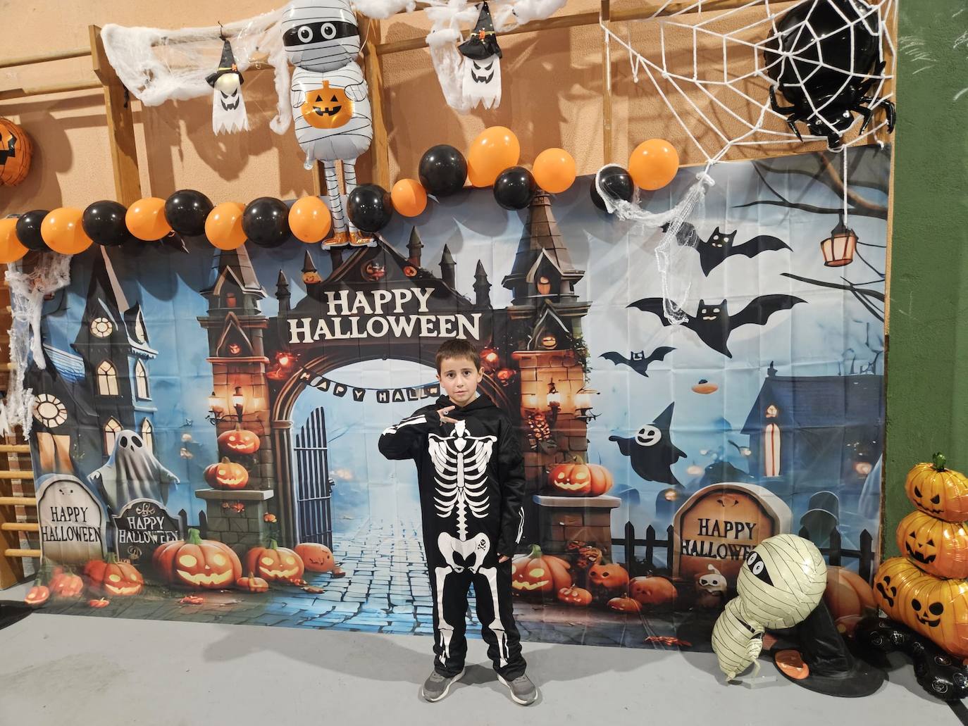 Lumbrales celebra una tarde de Halloween