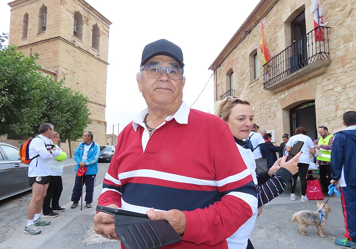 Aurelio Ispierto Caballero, en Villar de Gallimazo el día en el que se celebró la marcha solidaria.