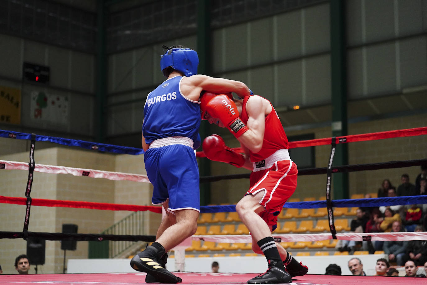 Entretenida velada de boxeo organizada por el Knock Out
