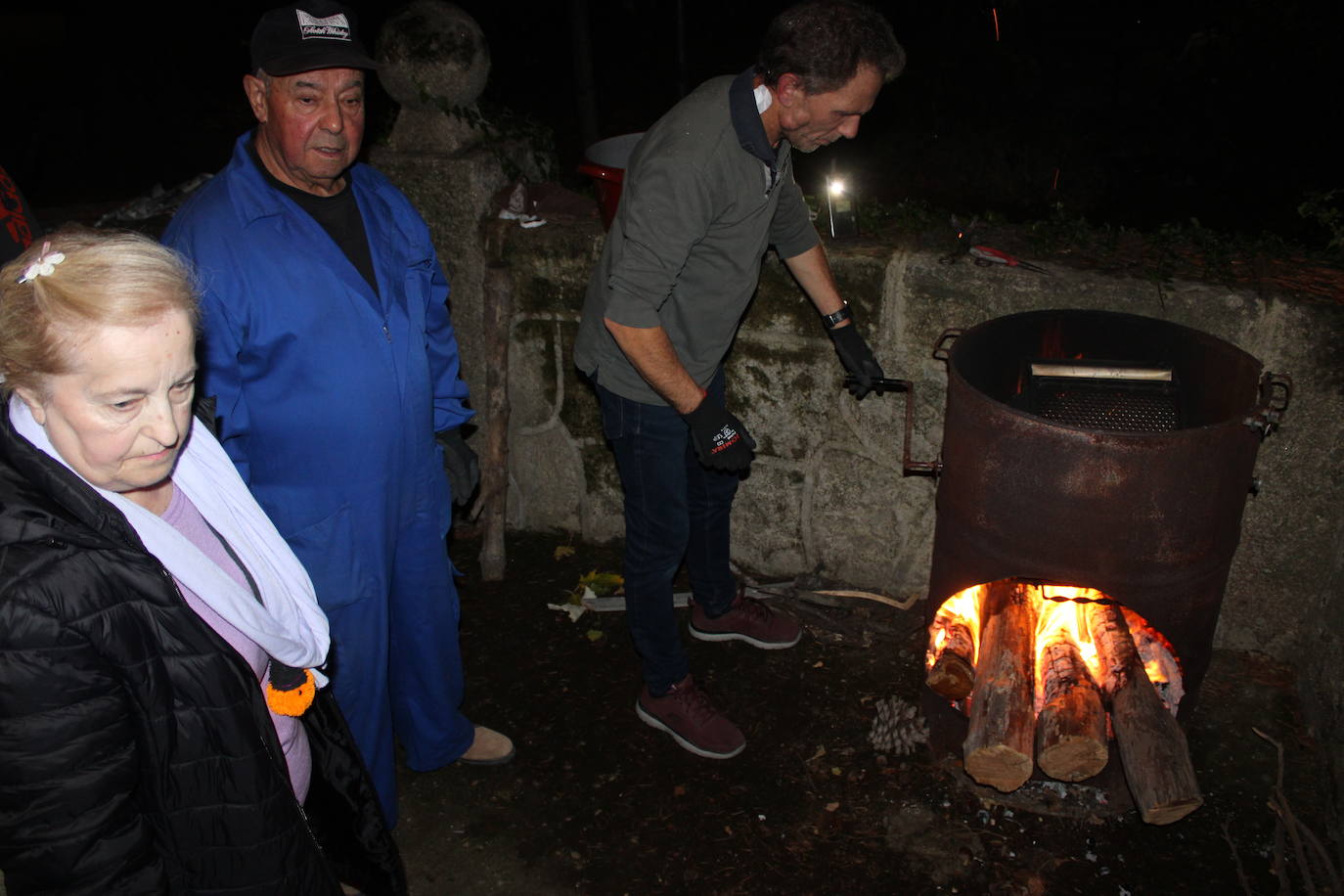 Niños y mayores disfrutan en El Tejado