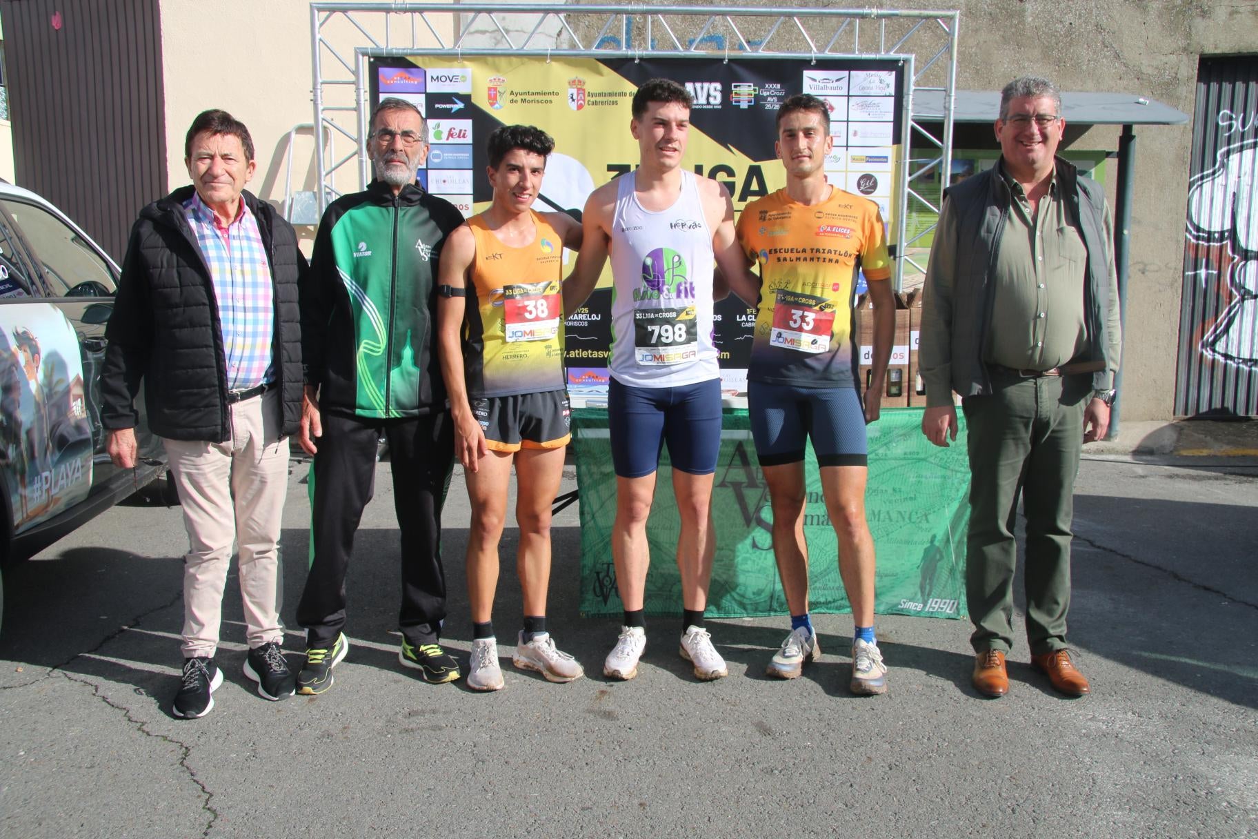 Cabrerizos reúne a 800 atletas en la primera carrera de la XXXIII Liga de Cross