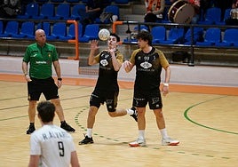 Sergio Nicolás y Álvaro Carretero, los dos máximos goleadores del BM Salamanca.