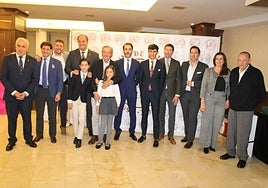 Foto de familia tras la gala celebrada en Guijuelo