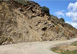 Estado de la carretera tras el derrumbe del pasado marzo.