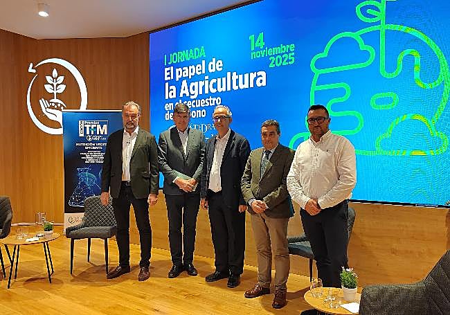 Inauguración de las jornadas en el salón de actos de Cursos Internacionales.