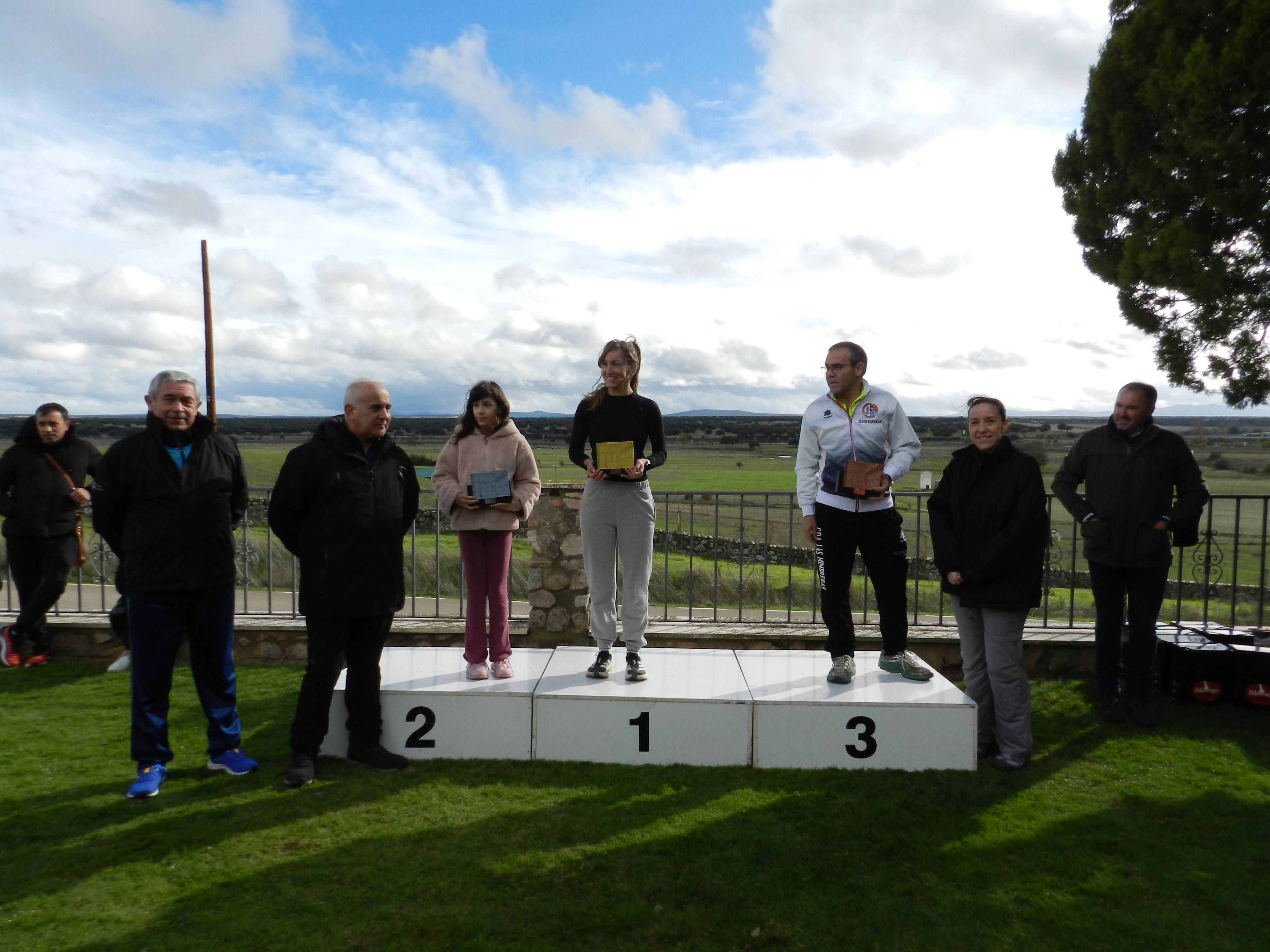 Fiesta del campo a través en Castro Enríquez: inicio de los Juegos Escolares y Carrera Popular Taurina