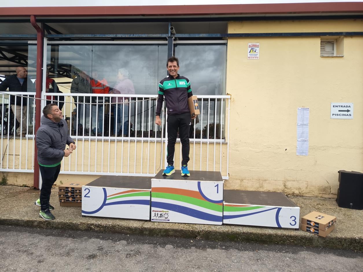Dani Sanz y Verónica Sánchez, los más rápidos en Almenara de Tormes